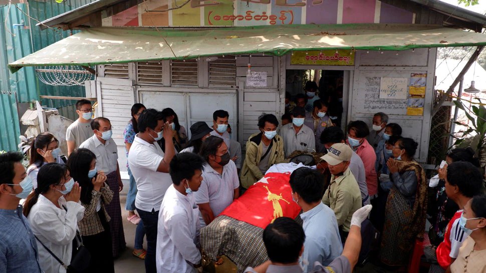 Myanmar में Democracy समर्थकों पर फायरिंग से दुनिया आगबबूला, 12 देशों ने जारी किया ये बयान
