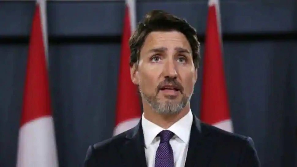 Chinese diplomat calls Justin Trudeau running dog of America | मर्यादा भूले Chinese Diplomat Li Yang, Canada के पीएम Justin Trudeau को अमेरिका के पीछे भागने वाला कुत्ता बताया
