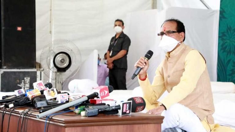 कोरोना संक्रमण रोकने केलिए जन-जागृति आवश्यक