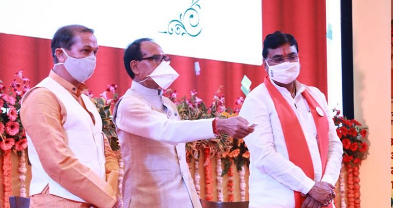 प्रदेश में लघु, कुटीर और मध्यम उद्योगों का जाल बिछाना मेरा सपना भी और संकल्प भी : मुख्यमंत्री श्री चौहान