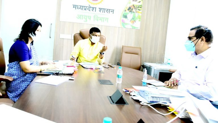आई.टी. तकनीक से जुड़ें बोर्ड और परिषद : श्री कावरे