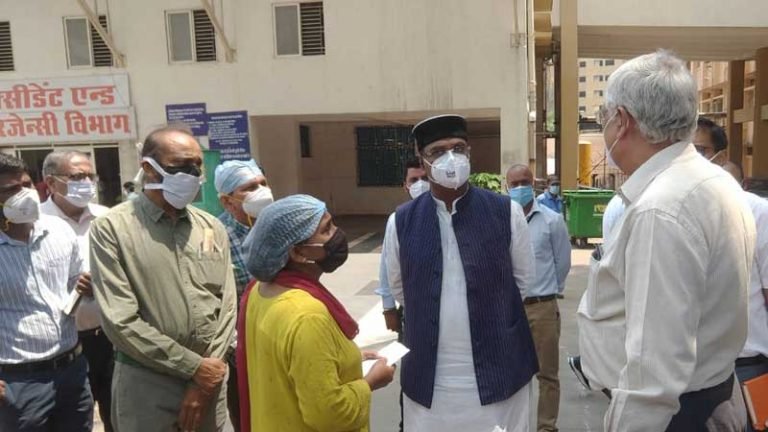चिकित्सा शिक्षा मंत्री श्री सारंग ने देखी हमीदिया अस्पताल की व्यवस्था