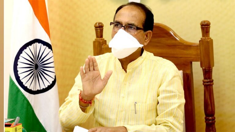 कोरोना संक्रमण के नियंत्रण के लिए प्रभावी कार्य-योजना विकसित की जाएगी – मुख्यमंत्री श्री चौहान