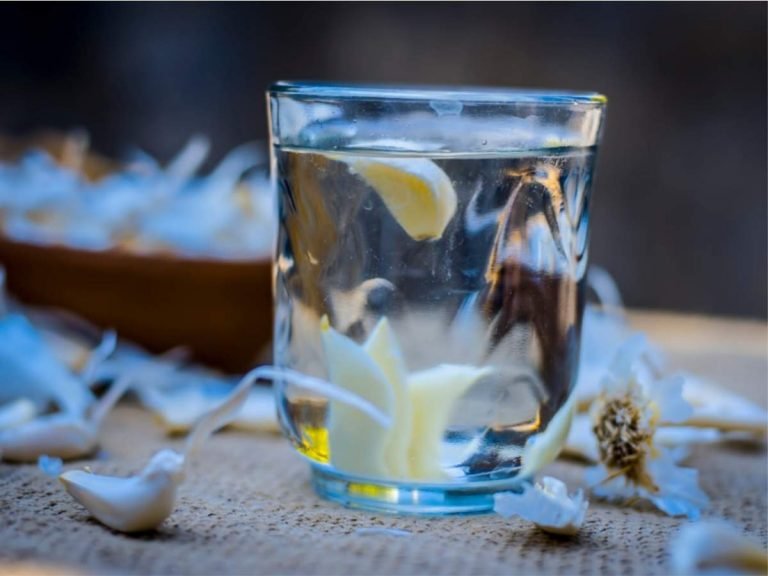 foods for seasonal allergies: Home Remedies: बदलते मौसम में सर्दी-खांसी और बुखार से बचाएंगी से 3 चीजें, इंस्‍टाग्राम पर एक्सपर्ट ने शेयर किया नुस्खा – seasonal allergies 3 simple diet tips you should follow to stay fit this season