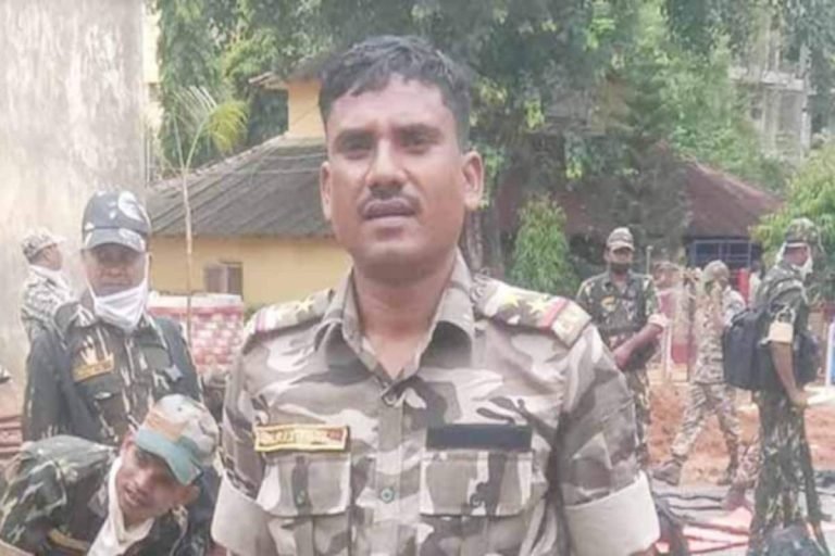 नक्सलियों ने आदिवासी पुलिस अफसर मुरली ताती की हत्या कर शव फेंका, 21 अप्रैल को किया था अपहरण