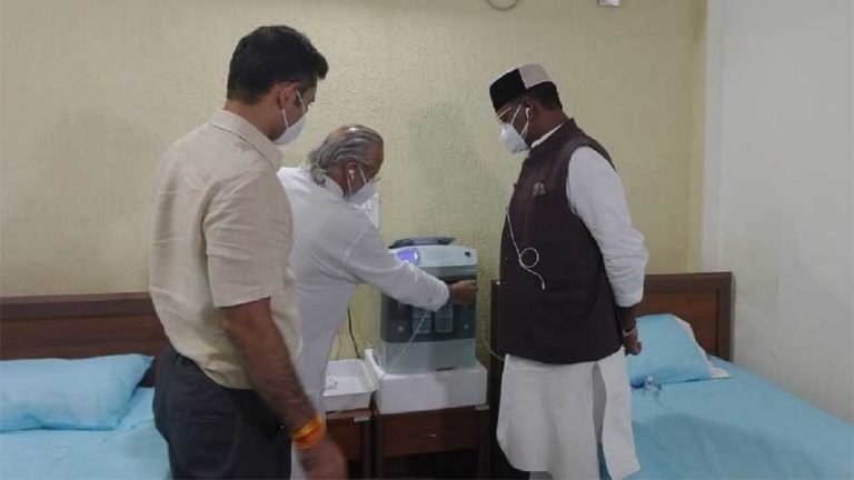 चिकित्सा शिक्षा मंत्री श्री सारंग ने किया कोविड केयर सेंटर का निरीक्षण