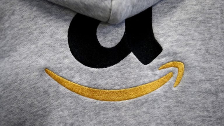 Amazon acknowledges issue of driver’s urinating in bottles, apologized for inconvenience | Amazon ने ‘बोतल में पेशाब’ मामले में मानी गलती, माफी मांगते हुए कही ये बात