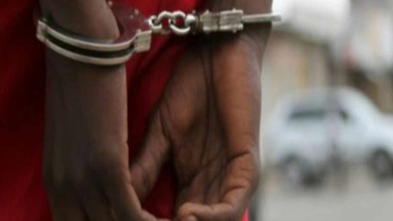 Raipur news army soldier arrested live in relation friend wife read full story love sex dhokha cgnt – Raipur News: दोस्त की बीवी के साथ लिव-इन में रहा सेना का जवान गिरफ्तार, पढ़ें