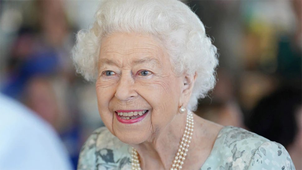 1310075-queen-elizabeth.jpg