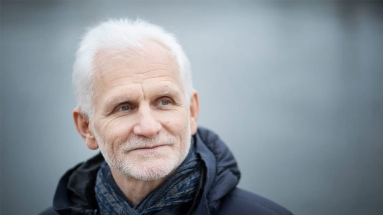 Ales Bialiatski Russian human rights organisation Memorial Center for Civil Liberties wins Nobel Peace Prize | Nobel Prize 2022: शांति के नोबेल पुरस्कार का ऐलान, जेल में बंद इस वकील को मिला अवॉर्ड