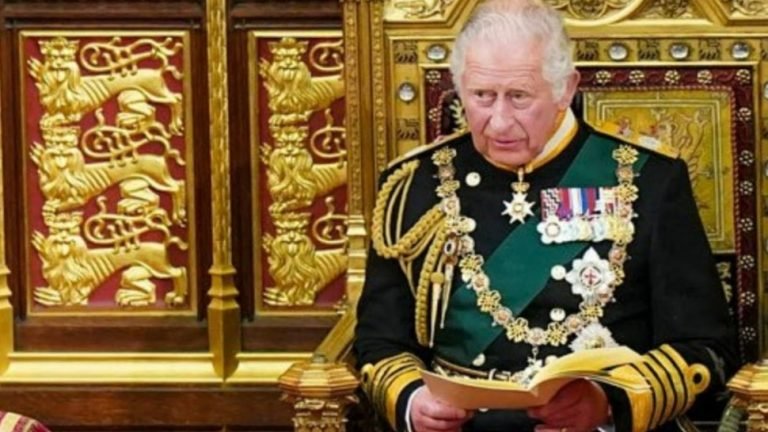 King charles is not a fan of Buckingham Palace and wont move in until restoration | Buckingham Palace: महाराजा चार्ल्स को पसंद नहीं आ रहा दुनिया का सबसे महंगा महल, शिफ्ट होने के लिए रखी ये ‘शर्त’