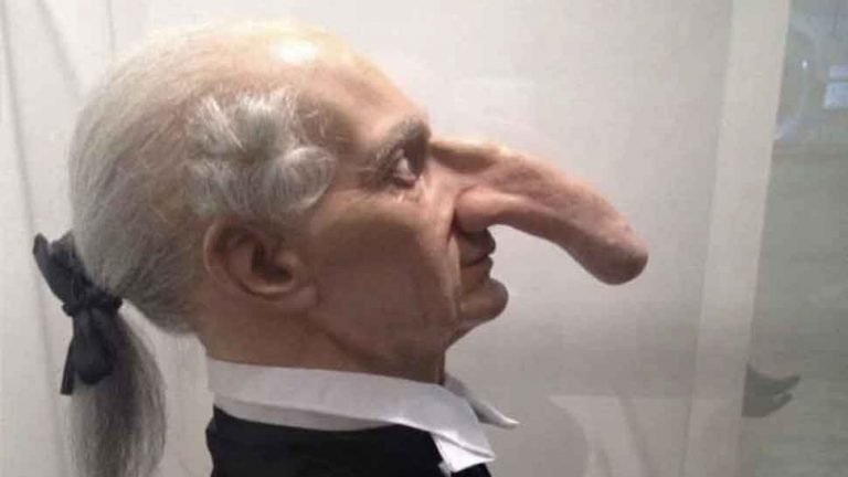 person with the longest nose in the world Do you know his story | Longest Nose: दुनिया की सबसे लंबी नाक वाला शख्स, क्या आप जानते हैं इसकी कहानी?