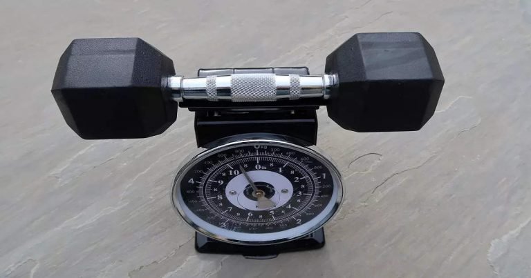 5kg dumbbell benefits, 5kg के Dumbbell को ना समझें बेकार, जानें इसके चौंकाने वाले फायदे – dont ignore 5kg dumbbells while doing workout know benefits of exercising with 5kg dumbbells