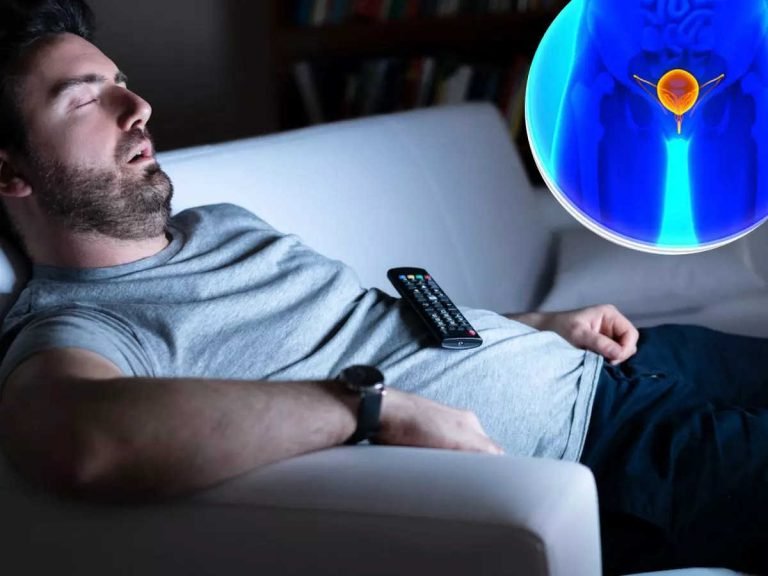 Sleeping Tips: TV, लैपटॉप चालू छोड़ सोने की है आदत? तो दबे पांव करीब आ रही हैं ये 5 घातक बीमारी – according to study sleeping with the tv on can cause weight gain cancer like 5 serious disease