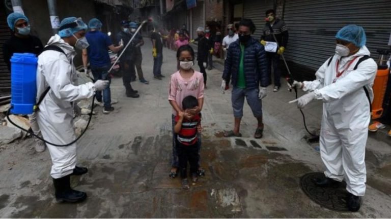 Corona is increasing rapidly in China dead bodies are being collected in container boxes corona Update china | Corona Virus Update: कंटेनर बॉक्स में लाशें इकट्ठा करने को मजूबर है चीन! फ्यूनरल सेंटर में कम पड़ने लगी है जगह