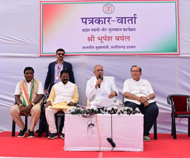 सभी विधानसभा में घूमकर प्रत्यक्ष फीडबैक ले रहा हूं : मुख्यमंत्री भूपेश बघेल