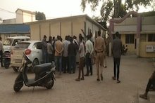 पुलिस स्टेशन में पिता से मारपीट, परेशान बेटे ने दे दी जान, अब परिजन कर रहे कार्रवाई की मांग