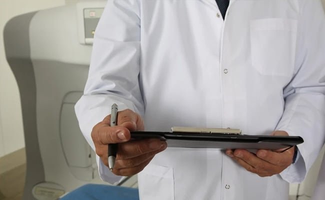 AIIMS और राष्ट्रीय महत्व के संस्थानों के MBBS कोर्स में NEET से ही होगा एडमिशन
