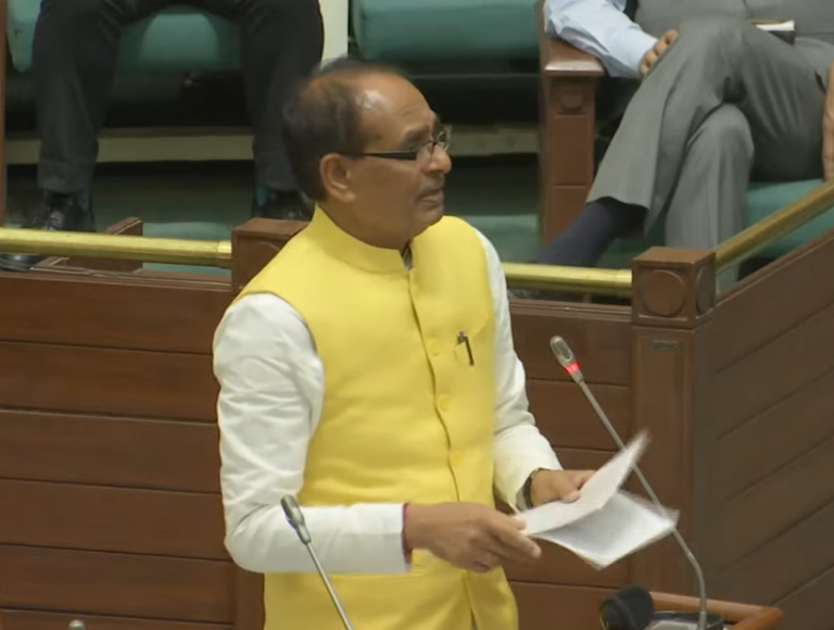 लापरवाह विधायकों पर सख्त शिवराज सिंह चौहान, 50 से ज्यादा के काटे जाएंगे टिकट