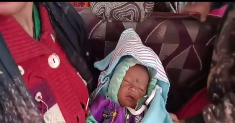 छत्तीसगढ़ः कोरबा में टीका लगने के कुछ घंटे बाद ही डेढ़ माह के मासूम की मौत, परिजन लाश लेकर कलेक्टोरेट दफ्तर पहुंचे