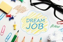 Sarkari Naukri 2022: इस विषय से हैं ग्रेजुएट तो आपके लिए सरकारी नौकरी का मौका, 1,36,000 तक मिलेगी सैलरी