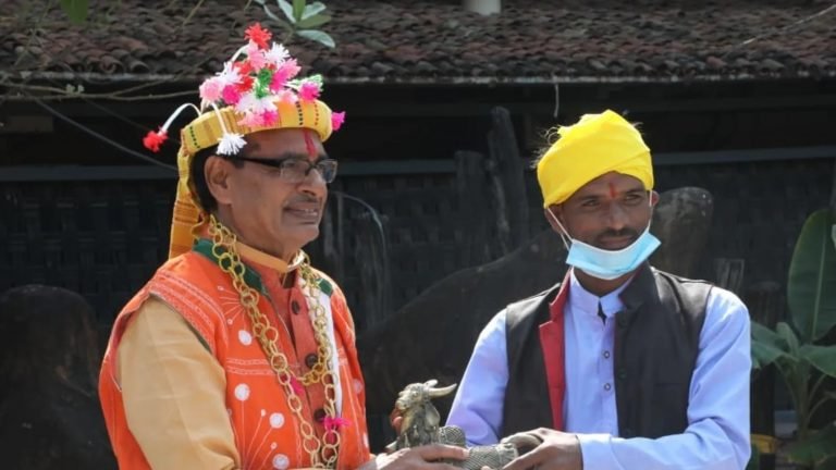 जनजातीय भाई—बहनों को संरक्षण दिया : शिवराज सिंह चौहान