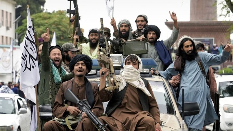 Taliban Leader mocks Pakistan by sharing picture of 1971 war surrender to India | Taliban on Pakistan: तालिबान गा रहा भारतीय सेना की शौर्य गाथा, 1971 युद्ध की तस्वीर शेयर कर पाकिस्तान को दी बड़ी धमकी; कहा