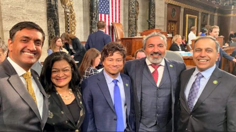 Do you know about samosa caucus club of us, Linked with American elections | ‘Samosa Caucus’ के बारे में कुछ जानते हैं? जिसने किया नए भारतीय अमेरिकी सांसद ‘थानेदार’ का Welcome