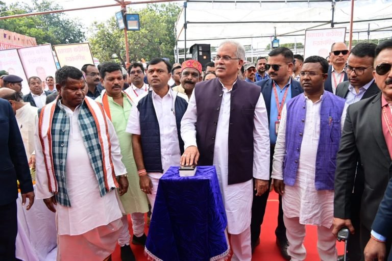 मुख्यमन्त्री ने 133.61 करोड़ के कार्यो का किया लोकार्पण एवं भूमिपूजन