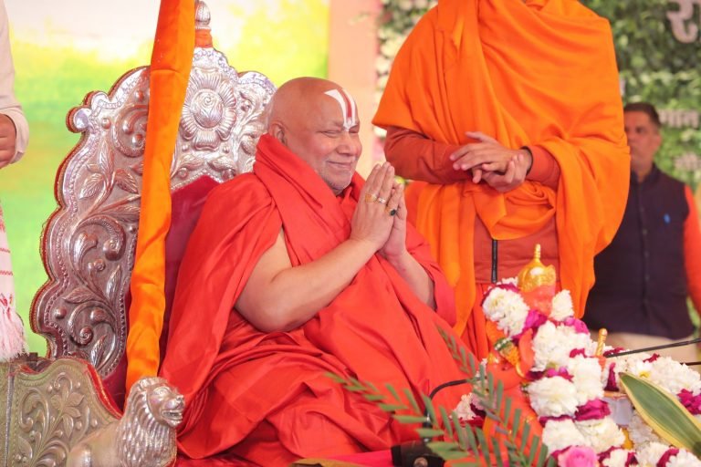 मोदी जी भोपाल को भोजपाल कराएं : रामभद्राचार्य