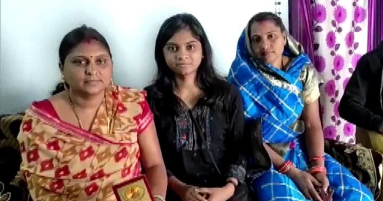 ड्राइवर की बेटी बनी छत्तीसगढ़ की पहली महिला ‘अग्निवीर’, कैंसर से जूझ रहे पिता ने ऑटो बेचकर पढ़ाया
