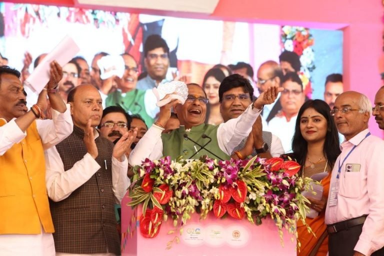 शिवराज सरकार ने दी राहत, टैक्स के अधिभार में 100 प्रतिशत तक छूट