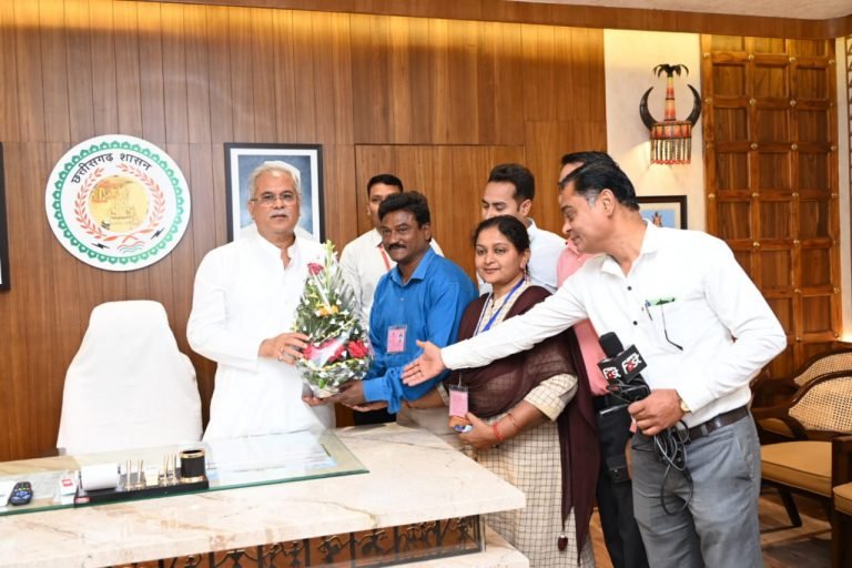 मीडिया कर्मी सुरक्षा विधेयक 2023 के प्रारूप के अनुमोदन के लिए सीएम बघेल को दिया धन्यवाद