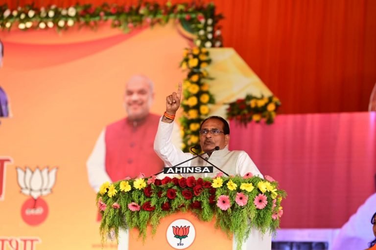 झूठा वचन पत्र देने वाले कमल नाथ की छिंदवाड़ा से छुट्टी करो : CM Shivraj Singh Chauhan