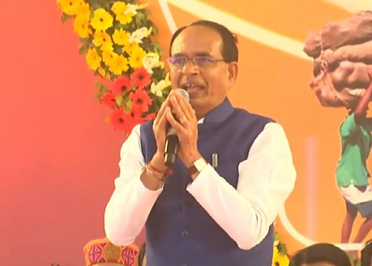 Ladli Behna Yojna : हर ग्राम, हर वार्ड में भरवाये जाएंगे मुख्यमंत्री लाड़ली बहना योजना के प्रपत्र