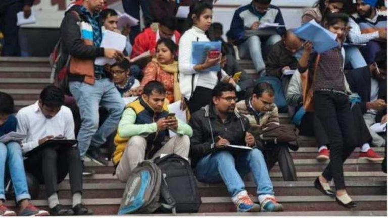 Indians are happy with the decision of the American court partners of H-1B visa holders can work in the US | American Court के इस फैसले से भारतीयों की बल्ले-बल्ले, H-1B वीजाधारकों के पार्टनर US में कर सकते हैं नौकरी