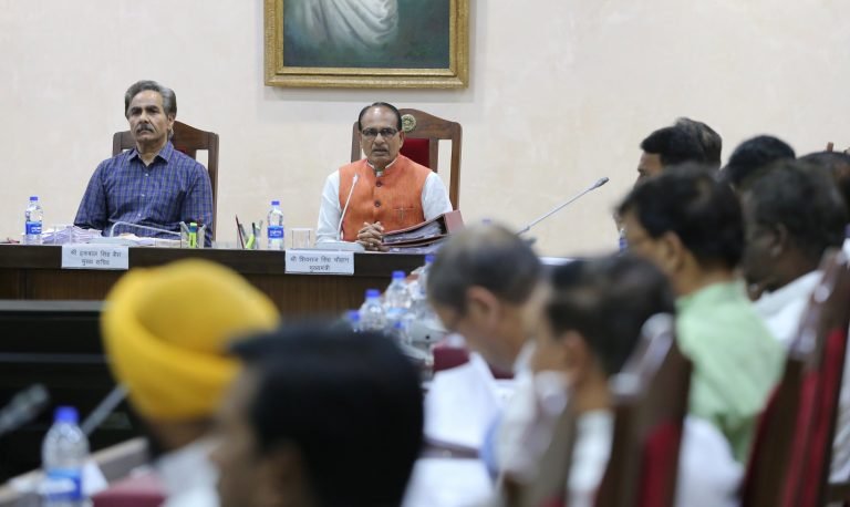 शिवराज कैबिनेट: किसानों से लेकर शिक्षा और धर्म के लिए बड़ी राशि स्वीकृत की