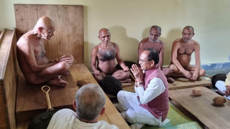 जो दूसरों को जीते वह वीर, जो अपने आपको जीत ले वह महावीर