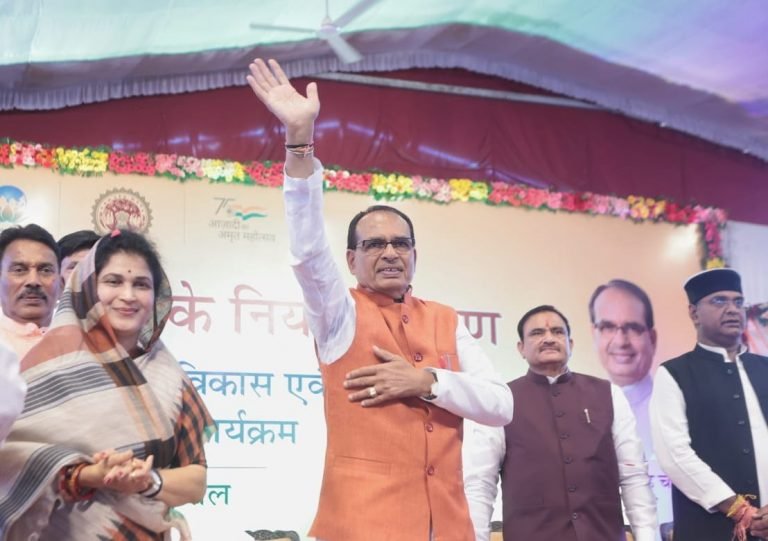 सीएम शिवराज का अभूतपूर्व फैसला, 6000 अवैध कॉलोनियों को किया वैध