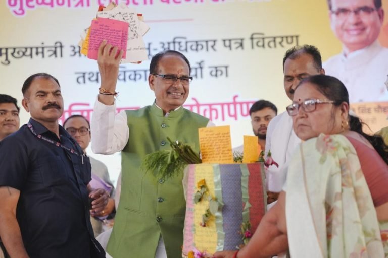 लर्न एंड अर्न से युवाओं का बदलेगा भाग्य: ओरछा में बनेगा भव्य रामराजा लोक