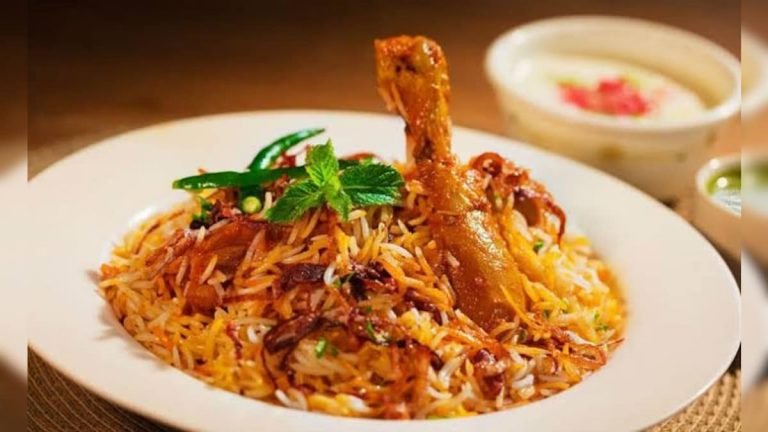 जितना खाना है उतना खाओ… सिर्फ 100 रुपये में यहां मिल रही अनलिमिटेड बिरयानी