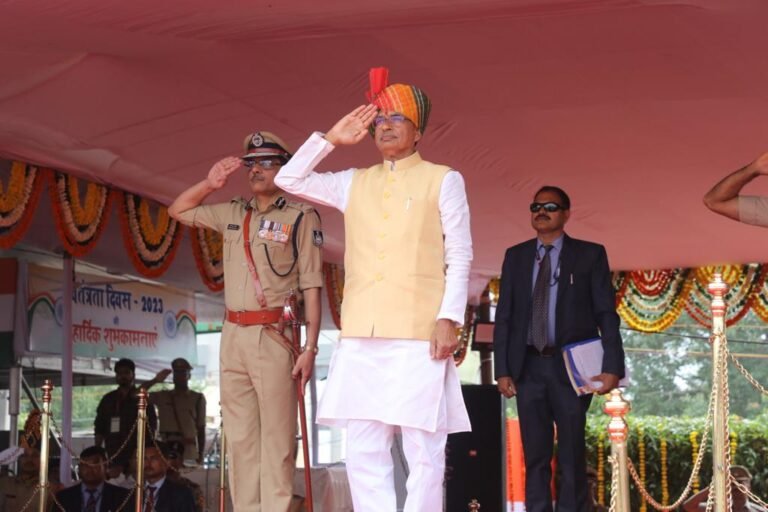 टैक्स न भरने वाले परिवारों को भी मिलेगा 5 लाख तक मुफ्त ईलाज, ‘मुख्यमंत्री जन आवास योजना’ से सभी को मिलेगा घर