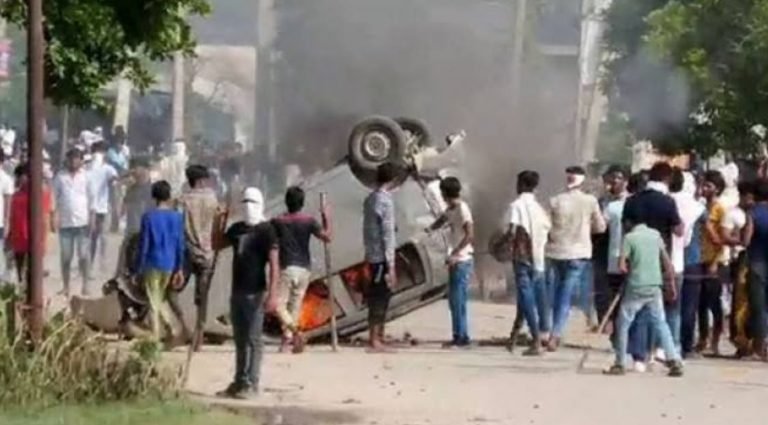 गुरुग्राम की मस्जिद में लगाई आग, नायब इमाम की हत्या, कई गिरफ़्तार