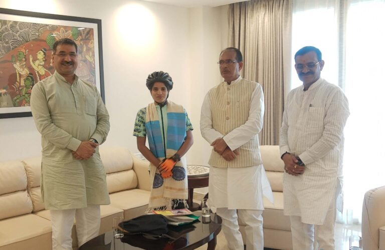 आशा के बुलंद हौसलों को सीएम शिवराज से मिली सराहना