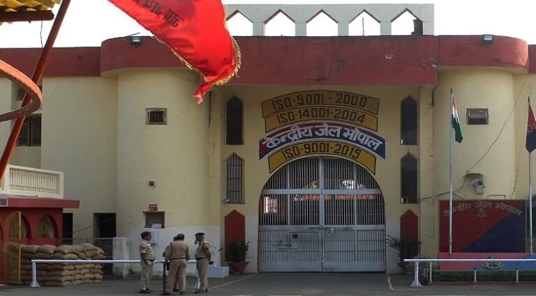 SIMI Terrorist Break Bhopal Central Jail