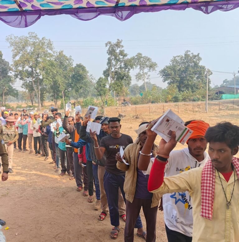 LIVE Voting MP: 45.4% voting till noon in Madhya Pradesh, highest 61% voting in Naxal affected Balaghat