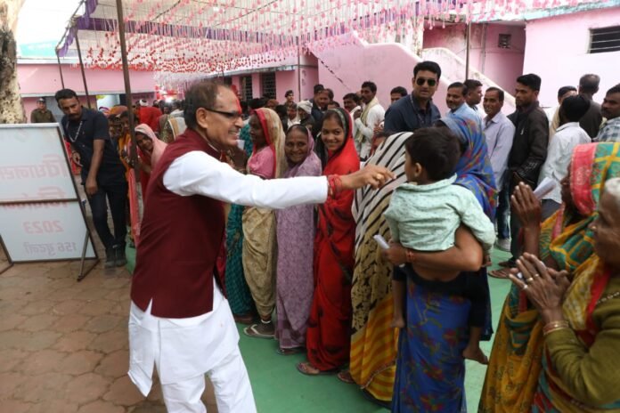Women of Madhya Pradesh voting in favor of Chief Minister Shivraj Singh Chauhan