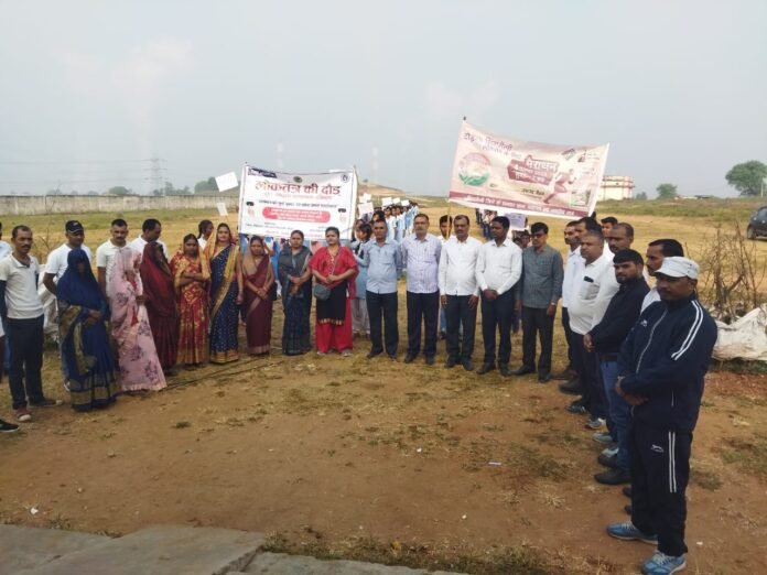 SINGRAULY RUN, RUN FOR DEMOCRACY SINGRAULY RUN, RUN FOR DEMOCRACY