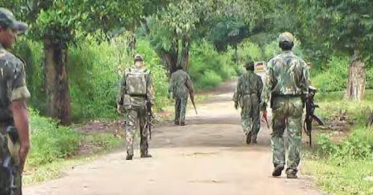 दंतेवाड़ा में 5 लाख का इनामी नक्सली रतन कश्यप ढेर, ACM के पद पर था सक्रिय