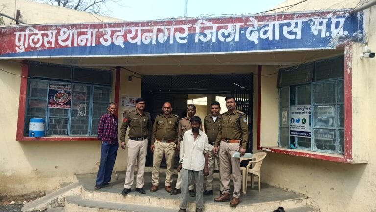 शराबी बेटे ने 70 वर्षीय दिव्यांग माँ को जिंदा जलाया…आरोपी पुत्र गिरफ्तार